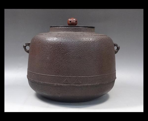 美術品・アンティーク・コレクション 鉄製 香炉 獣の足付き 鉄器 風炉