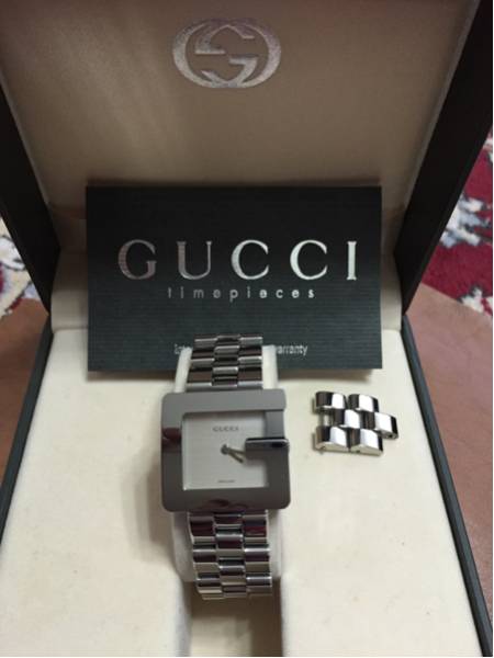 ☆☆☆GUCCI 3600J 美品 あまりコマ２個、時計ケース付き。