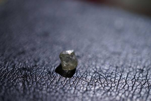 0.50ct希少！綺麗！コレクター向けダイヤモンド原石