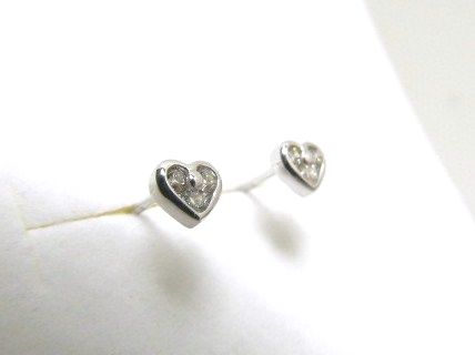 大決算１円～☆ K18WG 0.12ct天然ダイヤモンドハート ピアス