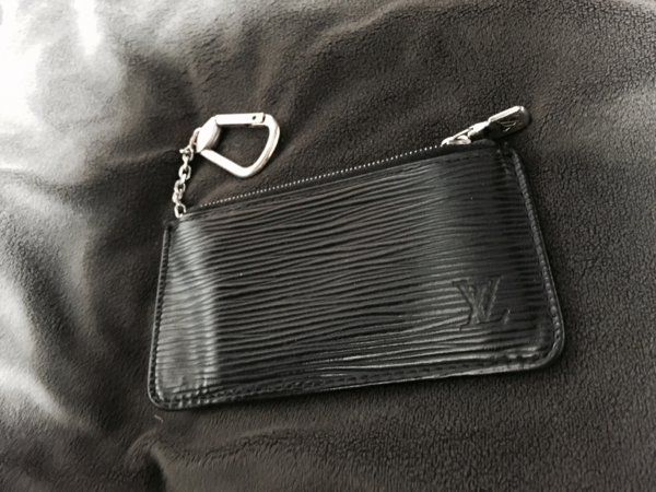 ルイヴィトン】LOUIS VUITTON エピ 小銭入れ 黒 ブランド別 る 【公式