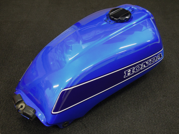 【H0004】 CB750F 純正タンク 外観超美品 ですが…