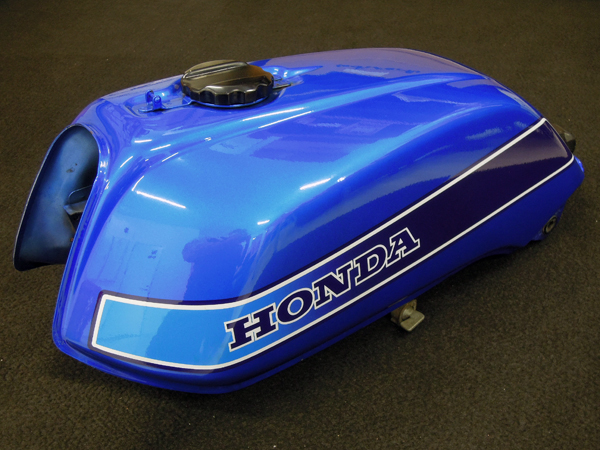 【H0004】 CB750F 純正タンク 外観超美品 ですが…