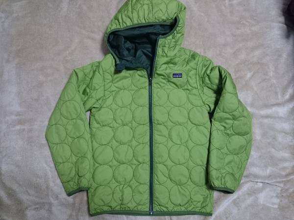 パタゴニア キッズ patagonia - リバーシブルパフボールジャケット 