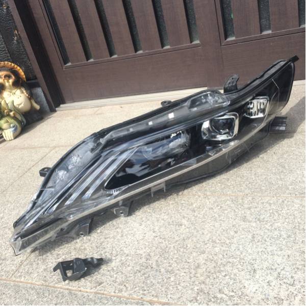 ハリアー 現行 ZSU60/65 左フロントライト