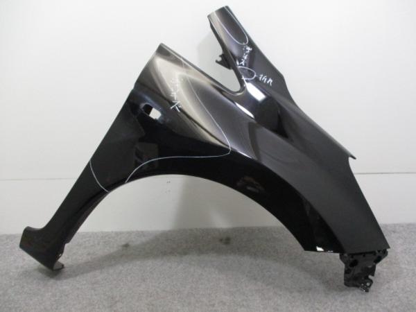 ノート E12 右フロントフェンダー 日産(67280)