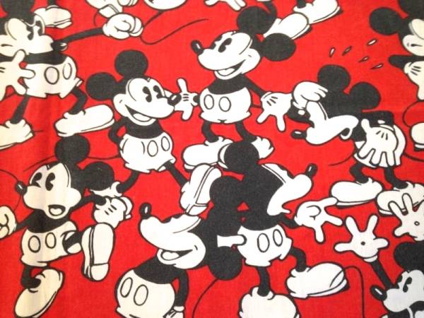送料６００円 ミッキー レッド柄 ビンテージ シーツ 生地470