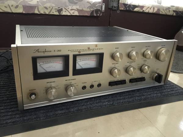 Accuphase E-202 アキュフェーズ プリメインアンプ○ジャンク Accuphase E-202 アキュフェーズ プリメインアンプ○ジャンク