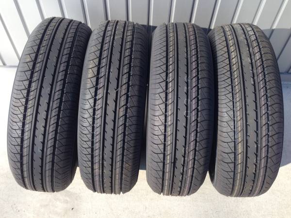102 新車外し タイヤ 195/65R15 4本 新品 新品同様 イボ付