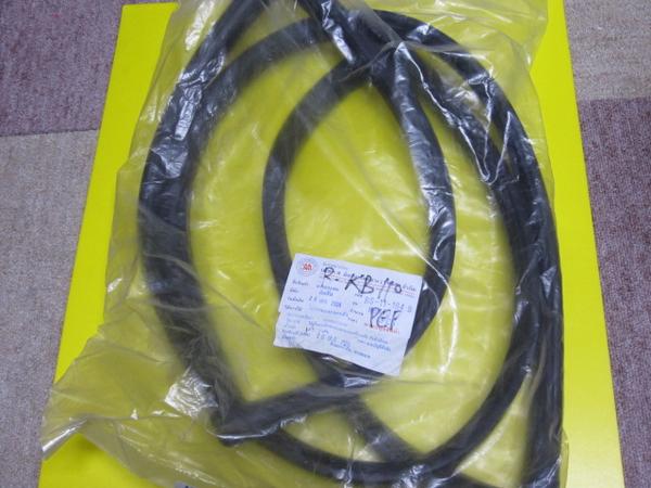 サニー　KB110 B110 クーペ リアウインドー ウェザーストリップ