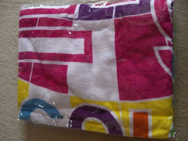 E-girls ビーチタオル　グッズ　　ＣＷ