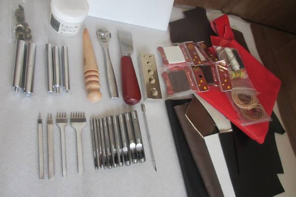 レザークラフト　道具