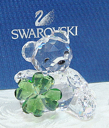 ■スワロフスキー四葉クローバーを抱いたクリスベア直営店新品■