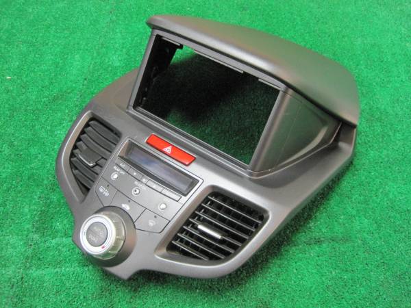 RB1/2オデッセイ　オーディオパネル