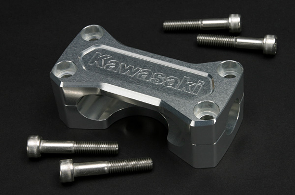 フェイズ[L4C4S] ハンドルクランプ【SI/T-1】 ZEPHYR1100 /750