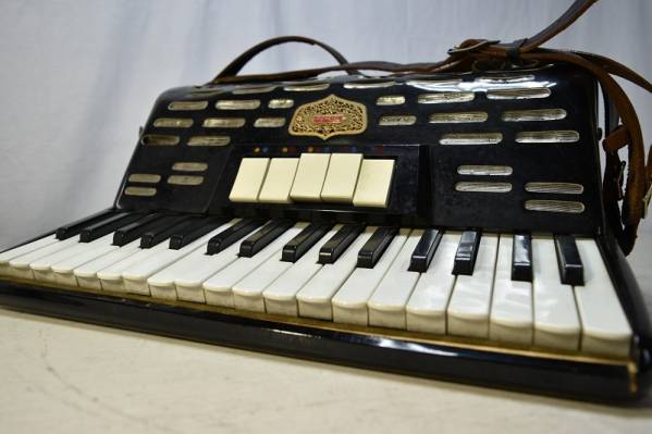 Tombo トンボ アコーディオン No.SP65 TOMBO トンボ 独奏用 