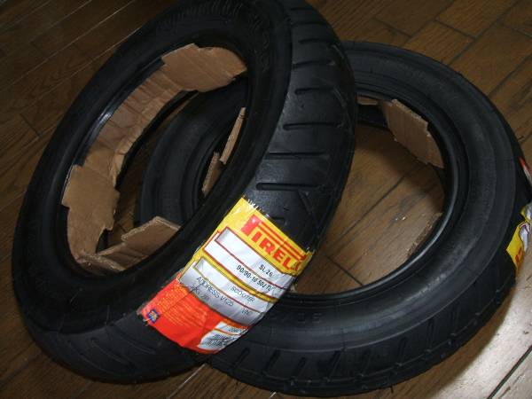 PIRELLI　SL26　90/90-10　50J　TL　2本セット新品