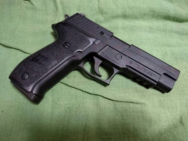 東京マルイ SIG P226 ガスブローバック 東京マルイ SIG SAUER P226