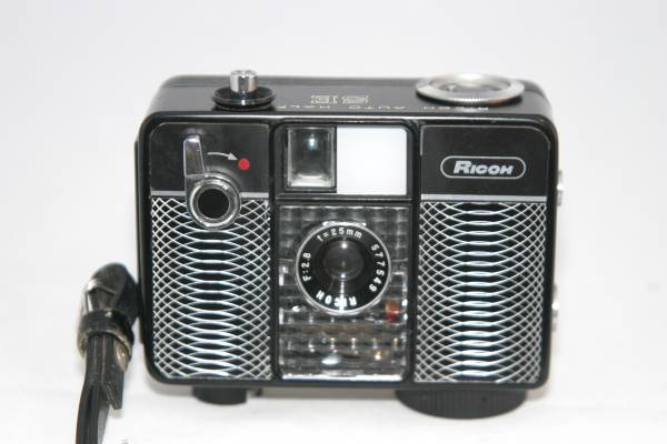 ★完動超美品！★リコーオートハーフSEブラック★ リコーオートハーフSE ブラックウェーブ模様 露出計動作 レンジ