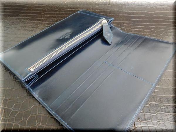 (B-8217)新品2.3万★ヴィヴィアンウェストウット/紺/牛革/長財布