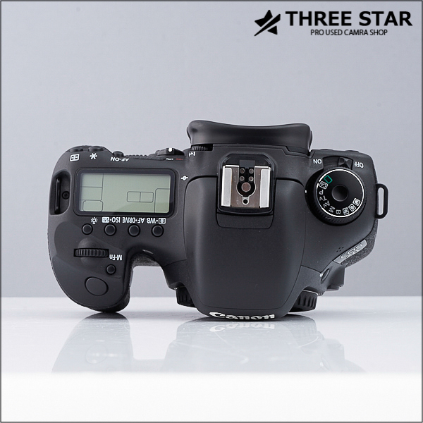 1円～ CANON EOS 7D まだまだ現役！！ 社外新品BT付き 1円～CANONEOS7D