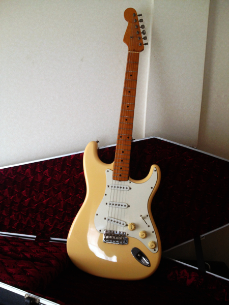 83年製フジゲン特注左ネックとfender JAPAN Eシリアル コンポ