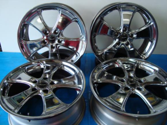 中古 レーベンツァーン 18インチ メッキ 一宮店