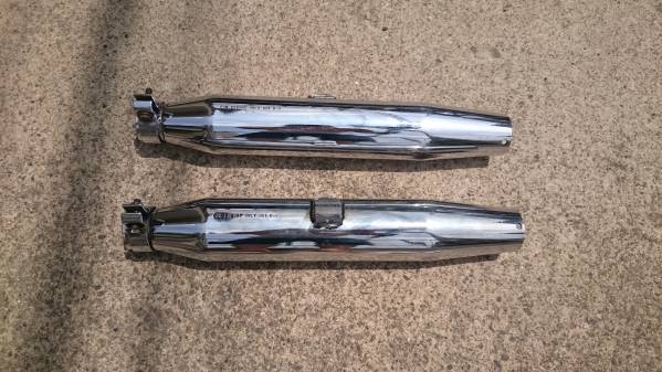 スポーツスター 純正 マフラー 直管？ ～03年式