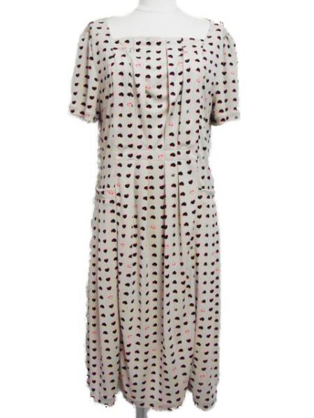 OP2083●美品courregesクレージュベージュハート柄ワンピース38