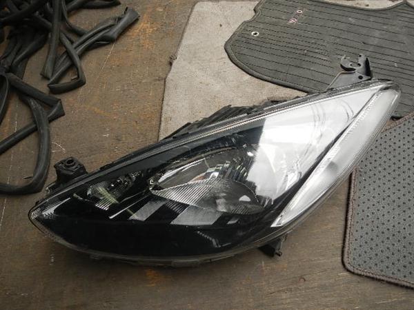 Y1171 DE3FS デミオ ハロゲン 左 ヘッド ライト 左ライト