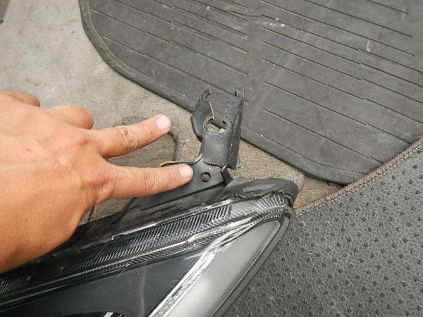 Y1171 DE3FS デミオ ハロゲン 左 ヘッド ライト 左ライト