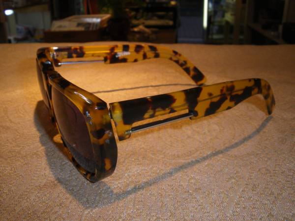 美品　ゴルチェ　サングラス