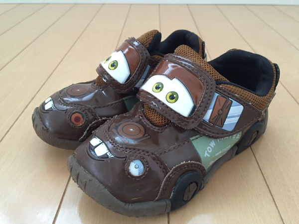 カーズ メーター スニーカー 17 靴 シューズ 17 17cm 売買されたオークション情報 Yahooの商品情報をアーカイブ公開 オークファン Aucfan Com