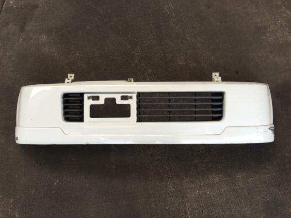 8646＠685　ワゴンR　MH21S　フロント　バンパー　白（Z7T）　Q
