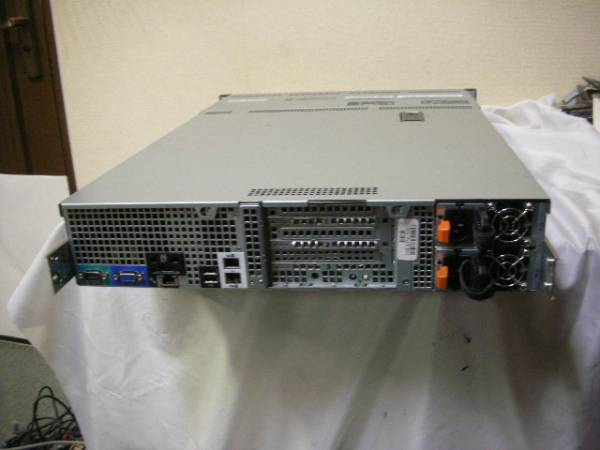Dell PowerEdge R510(Xeon QuadCore E5607 2.26Ghz 2CPU/4GB)