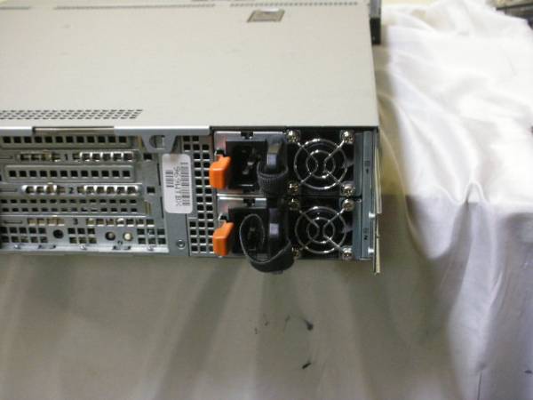 Dell PowerEdge R510(Xeon QuadCore E5607 2.26Ghz 2CPU/4GB)