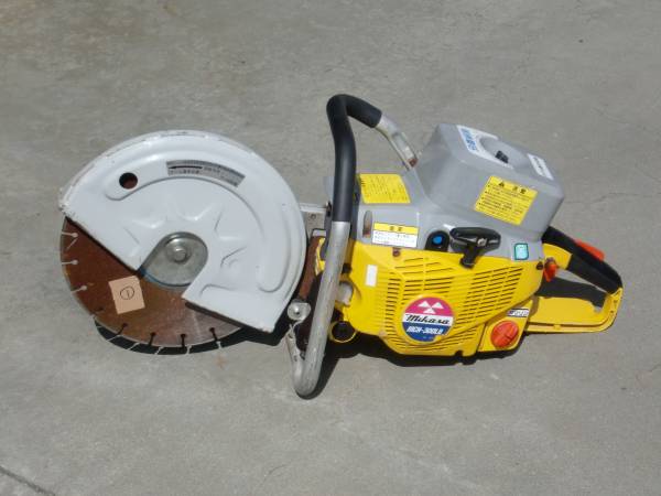 三笠 エンジンカッター　MCH-300LB　ブレード付き　①