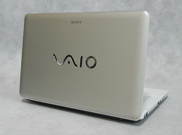 VAIO SONY VGN NW71FB - Duo Core2 Intel 8GB RAM 1TB SSD White CPU 