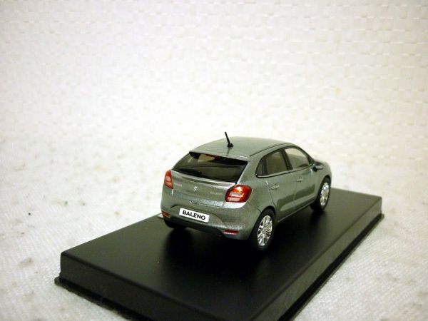 スズキ バレーノ 1⁄43 ミニカー - シルバー | メルカリ 非売品