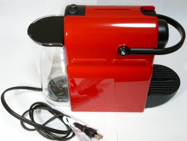 NESPRESSO ネスプレッソ　inissia C40RE ルビーレッド 未使用品