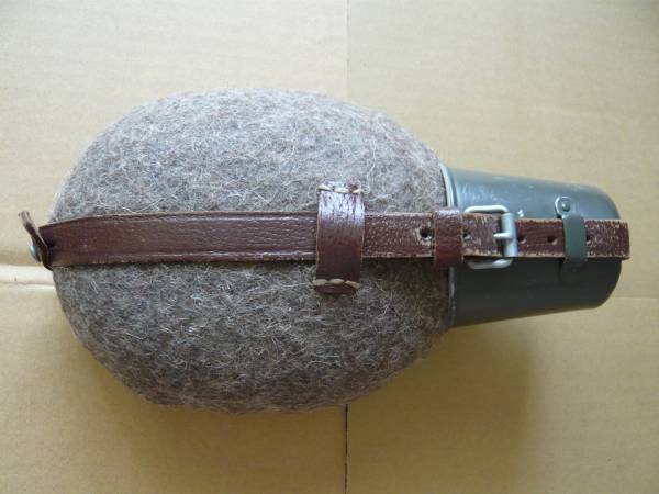 東ドイツ軍装備(水筒)E
