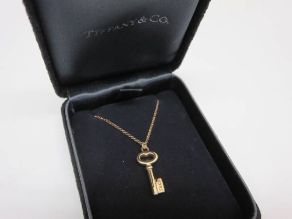 ☆ティファニー キーモチーフネックレス　K18（ＡＵ750）