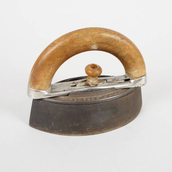 アンティークアイロン