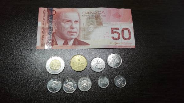 カナダドル５３．８５ドル　4200円送料込み即決
