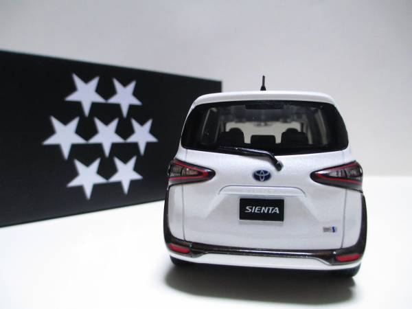 1⁄30 非売品 カラーサンプル ミニカー 新型シエンタ トヨタ Sienta
