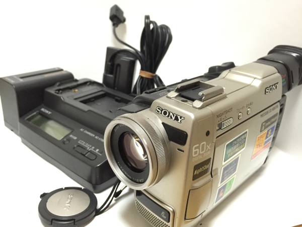 SONY　DCR-PC9　MiniDV対応　化粧箱セット ☆実用良品☆SONY DCR-TRV9 ソニー 付属品多数♪ Sony 希少 DCR-PC9