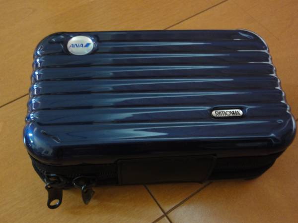 送料無料☆ANAファーストクラス アメニティ☆RIMOWA【ブルー】 航空