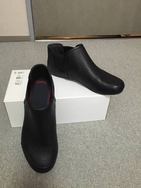 カンペールサイドゴアフラットシューズ