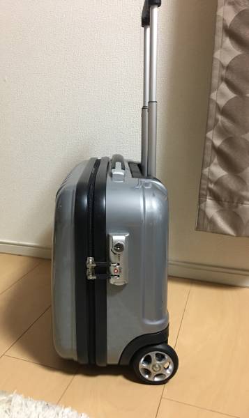 スーツケース 機内持ち込み 美品 TSA 美品トラベリスト ピエドラ 73L