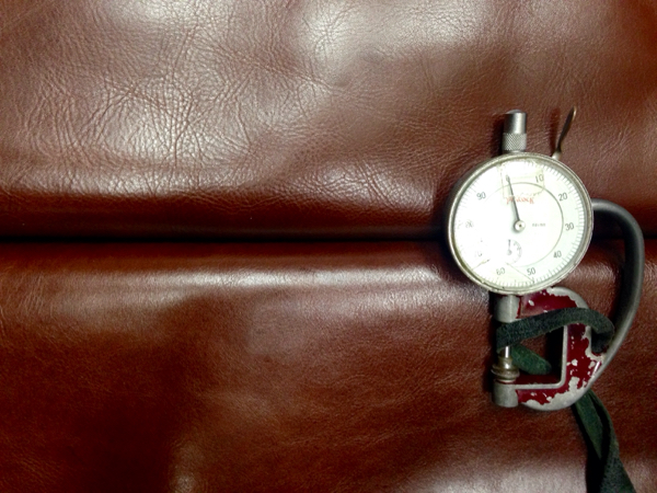 627◯牛ヌメ革 チョコブラウン 101ds 1.4㎜☆格安